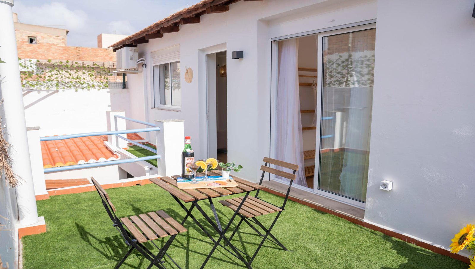 3 Bedroom 2 Bathroom Town House in Los Alcazares - Caza De Casa