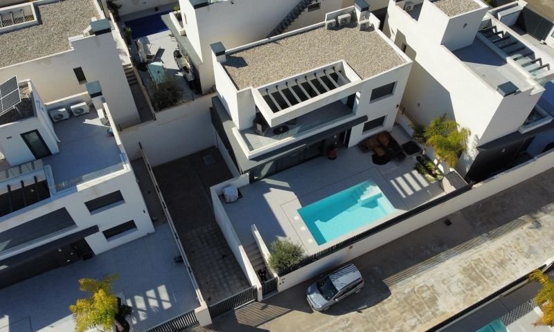 3 Bedroom 2 Bathroom Villa in Algorfa - Caza De Casa
