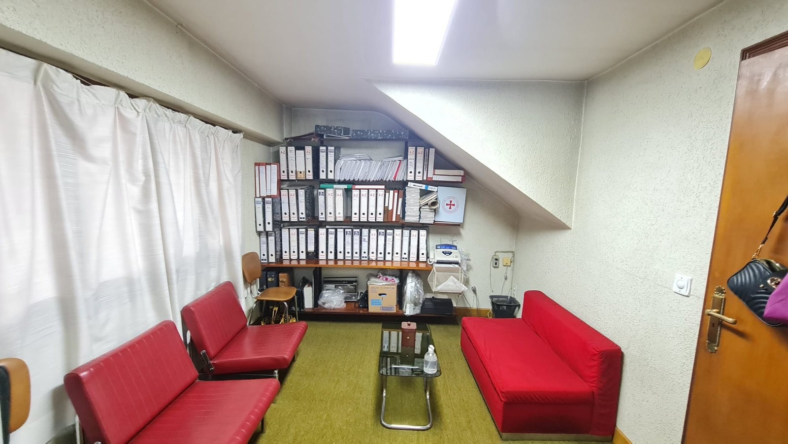 4 Bedroom 3 Bathroom Town House in Elda - Caza De Casa