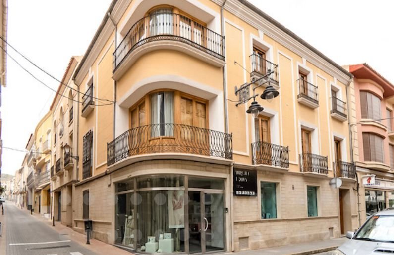 4 Bed 2 Bath Town House in Jumilla - Caza De Casa