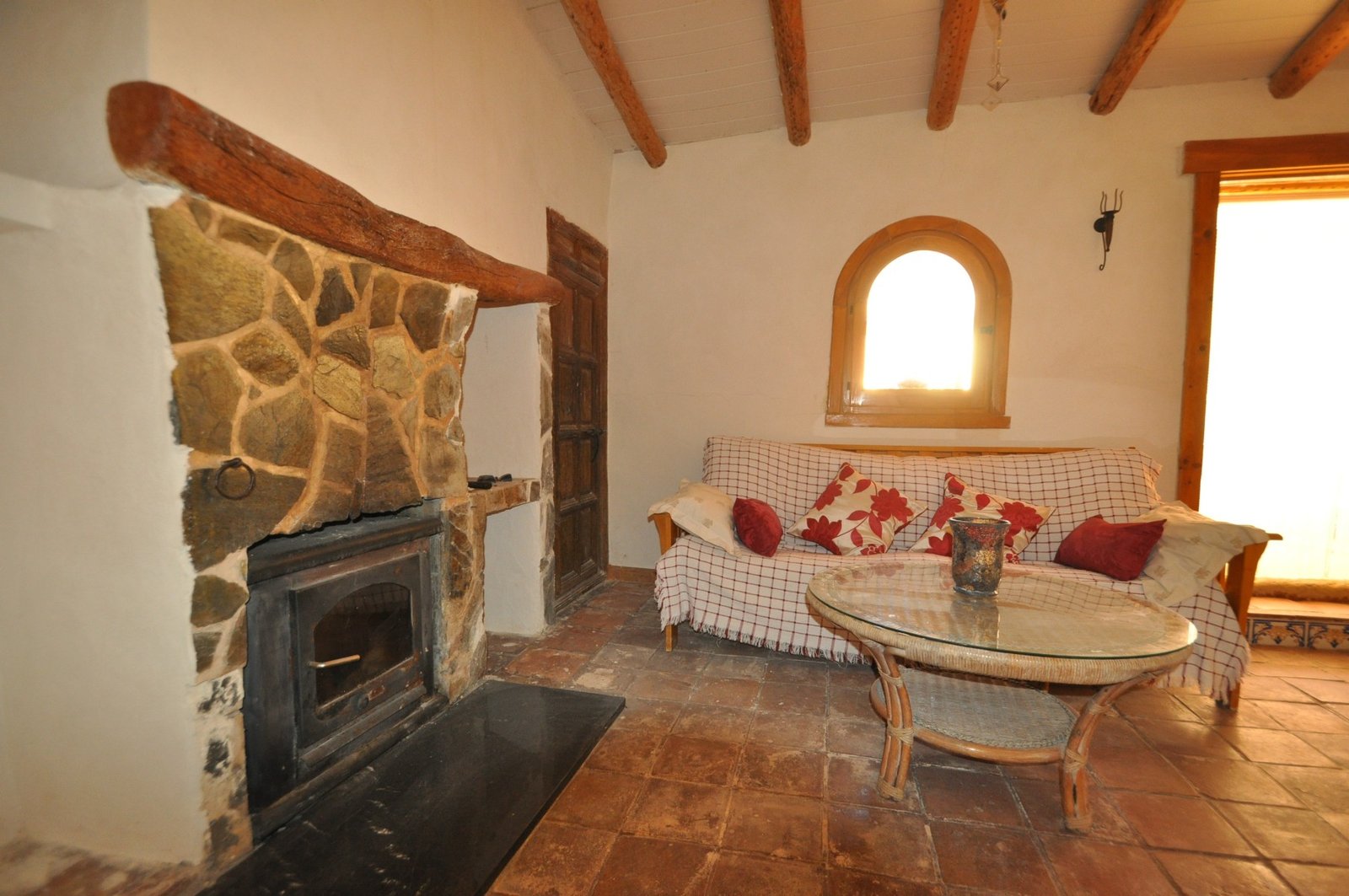 84f4f8e78a315b8a 4 Bedroom 2 Bathroom Villa in Chinorlet - Caza De Casa