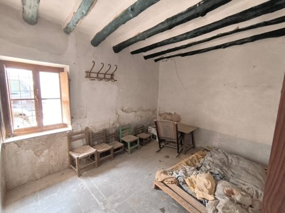 7 Bedroom 1 Bathroom Country House in Jumilla - Caza De Casa