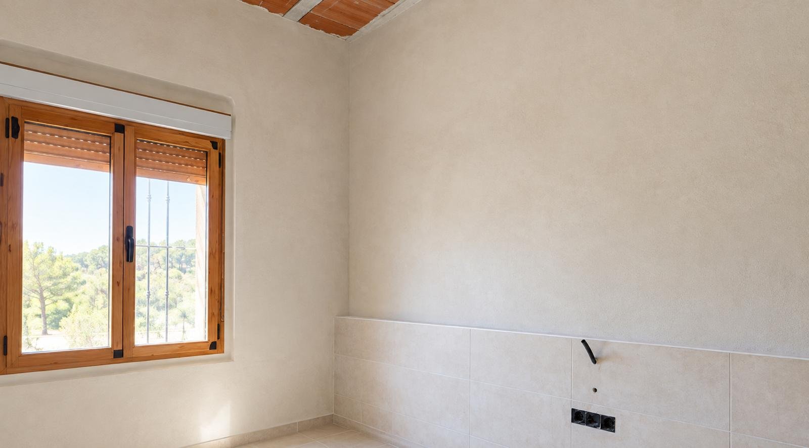 2 Bathroom Country House in Las Encebras - Caza De Casa