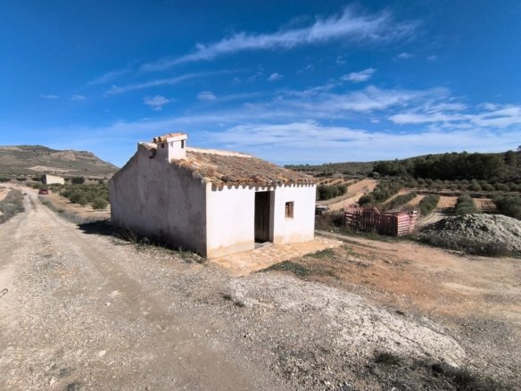 2 Bedroom Land in Jumilla - Caza De Casa