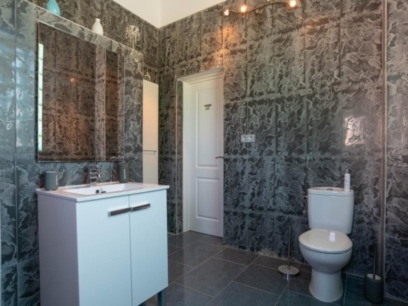 4 Bedroom 3 Bathroom Villa in San Miguel de Salinas - Caza De Casa