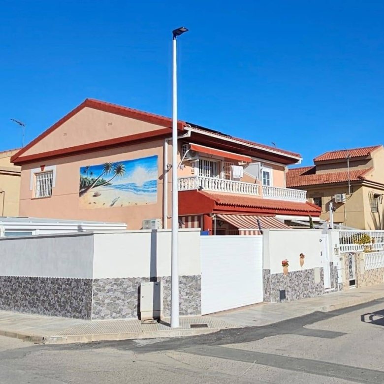 3 Bedroom 2 Bathroom Town House in Santiago de la Ribera - Caza De Casa