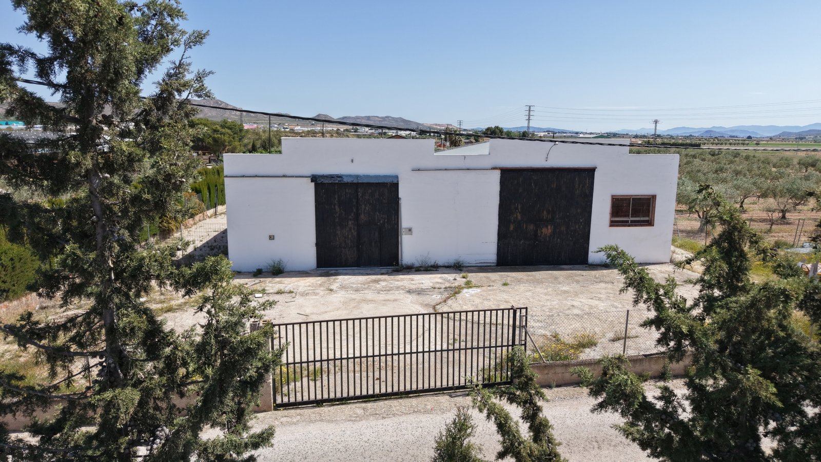 6 Bedroom 3 Bathroom Country House in Yecla - Caza De Casa