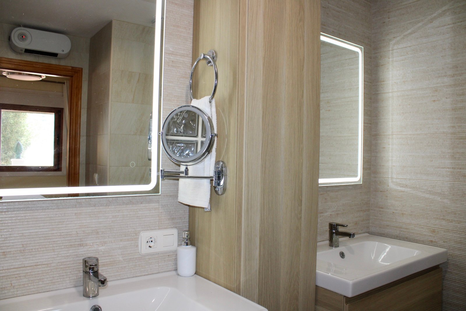 4 Bedroom 4 Bathroom Villa in Almunecar - Caza De Casa