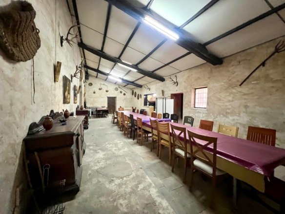 4 Bed 2 Bath Country House in Yecla - Caza De Casa