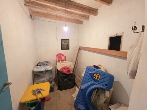 5 Bedroom 1 Bathroom Town House in La Canalosa - Caza De Casa