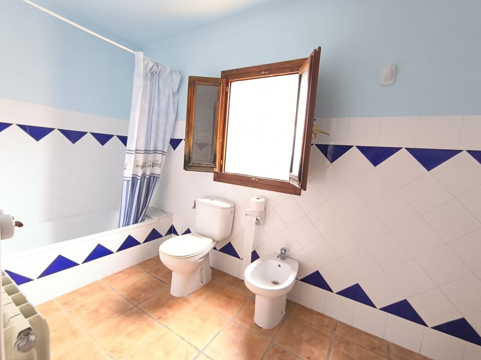 22 Bedroom 17 Bathroom Commercial in Banyeres De Mariola - Caza De Casa