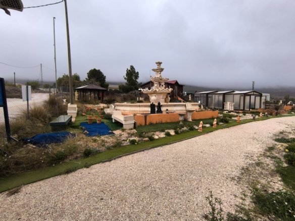 3 Bedroom 1 Bathroom Commercial in Algayat - Caza De Casa