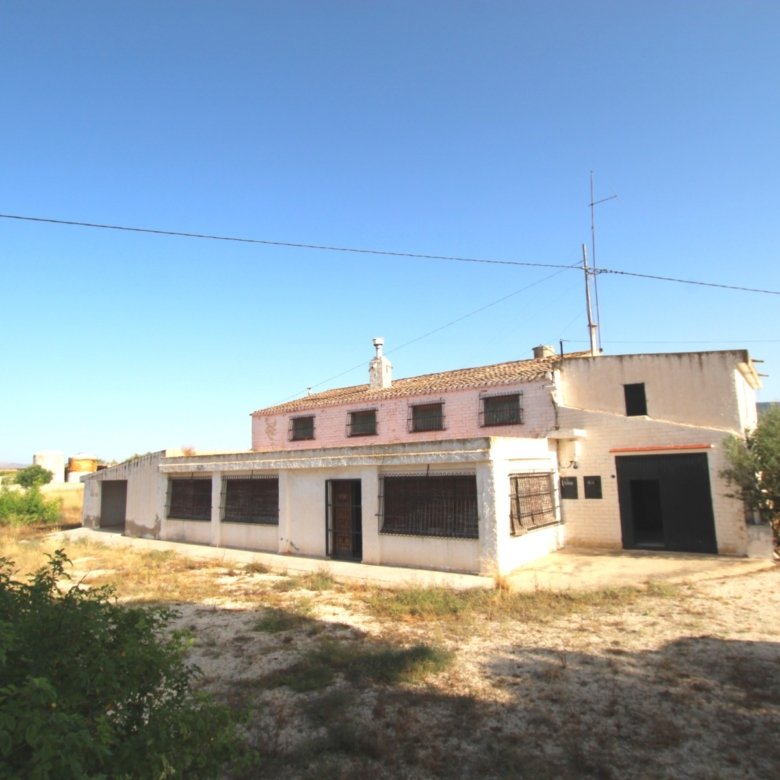 6 Bedroom 2 Bathroom Country House in Torre Del Rico - Caza De Casa