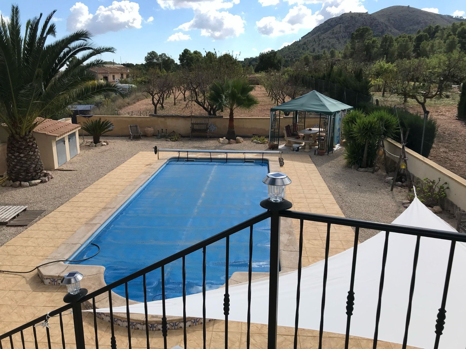5 Bedroom 2 Bathroom Country House in Monóvar/Monóver - Caza De Casa