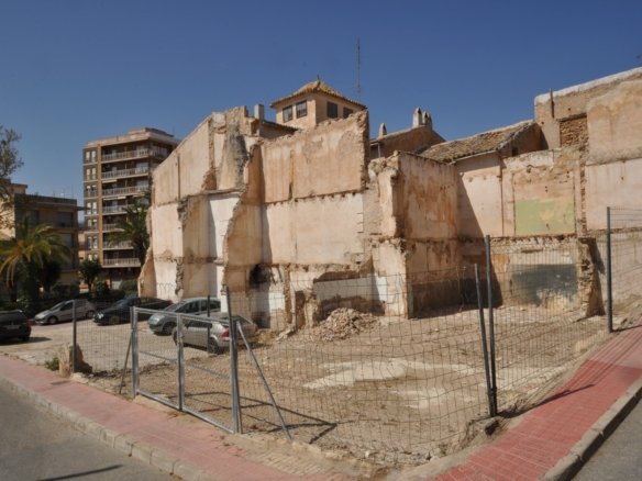 212 m² Land in Monóvar/Monóver - Caza De Casa