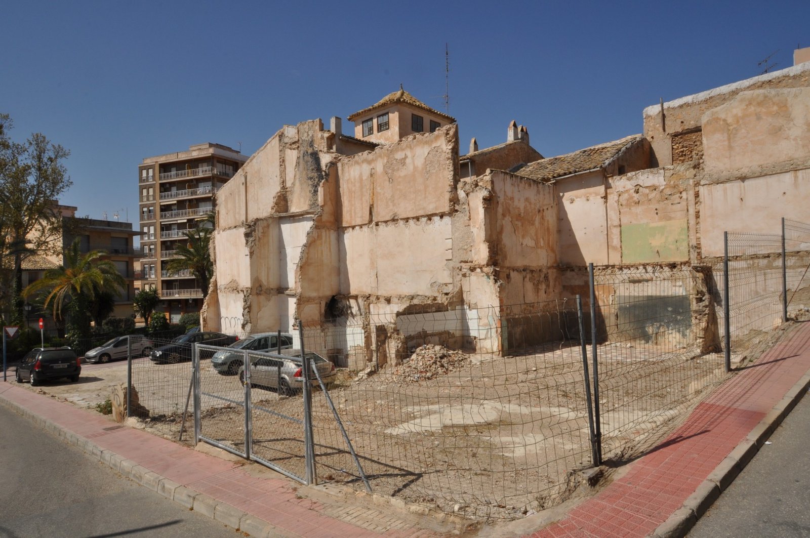 212 m² Land in Monóvar/Monóver - Caza De Casa