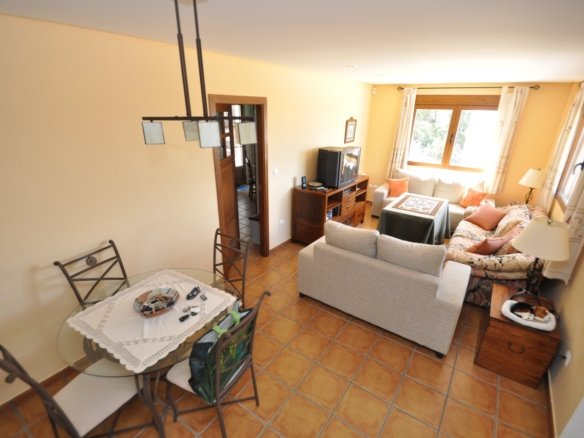 5 Bedroom 3 Bathroom Villa in Castalla - Caza De Casa