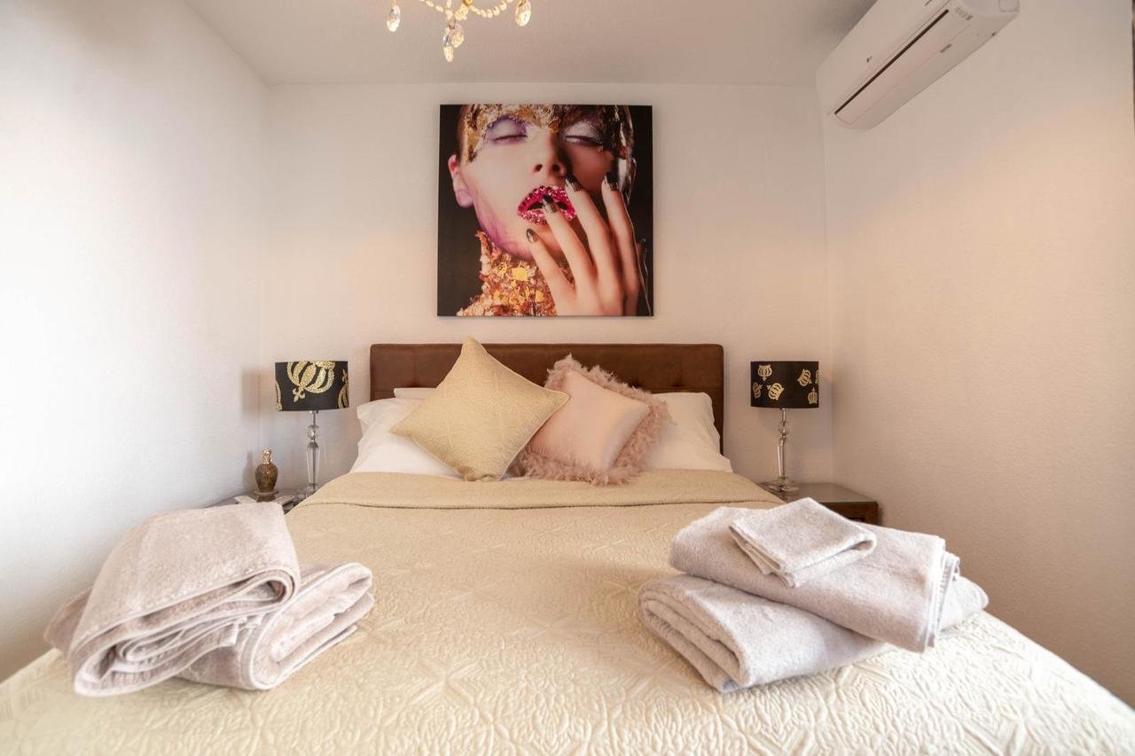95fbb779-9da1-48d0-be72-6ec89cd228d7_xlarge 4 Bedroom 3 Bathroom Villa in San Miguel de Salinas - Caza De Casa