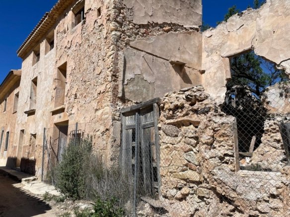 4 Bedroom Country House in Casas Del Señor - Caza De Casa