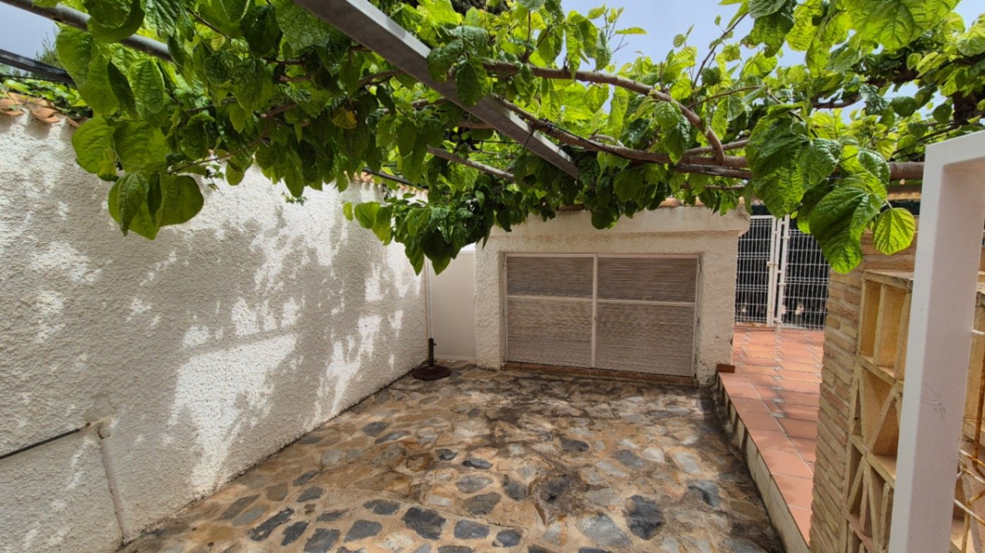 988_6943d66be68be 7 Bedroom 3 Bathroom Villa in Orihuela - Caza De Casa