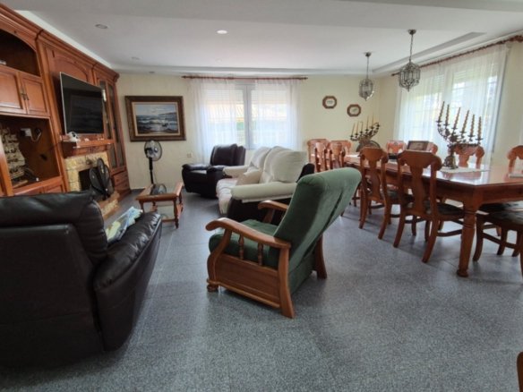 7 Bedroom 3 Bathroom Villa in Orihuela - Caza De Casa