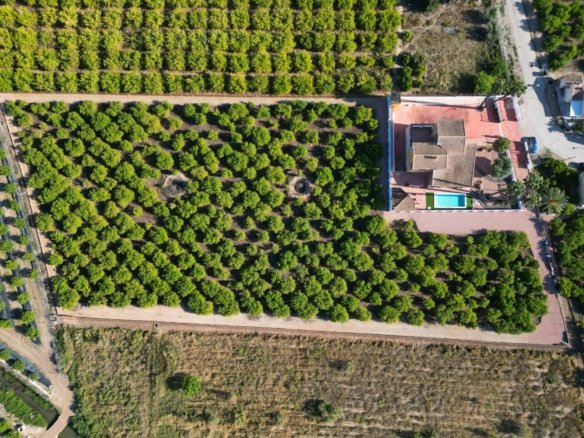 4 Bedroom 2 Bathroom Country House in Orihuela - Caza De Casa