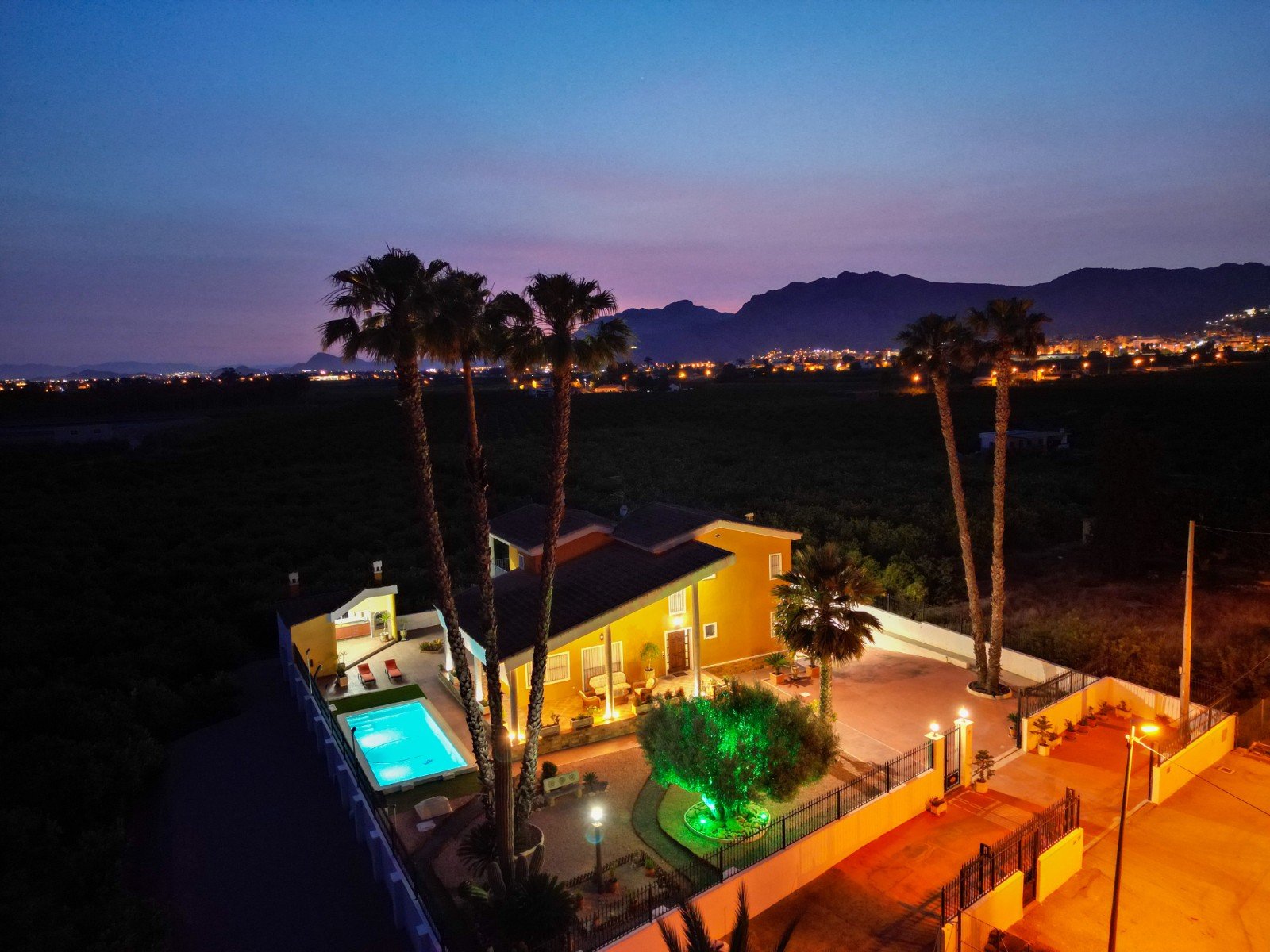 4 Bedroom 2 Bathroom Country House in Orihuela - Caza De Casa