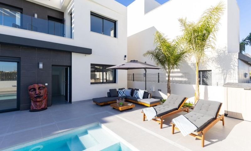 3 Bedroom 2 Bathroom Villa in Algorfa - Caza De Casa