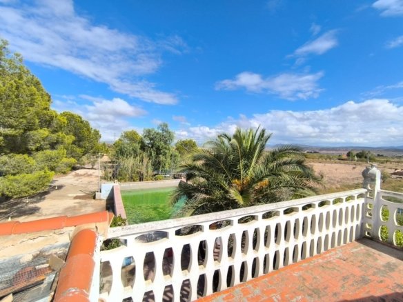 3 Bedroom 1 Bathroom Country House in Yecla - Caza De Casa