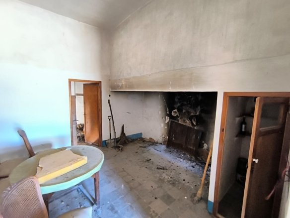 3 Bedroom 1 Bathroom Country House in Yecla - Caza De Casa