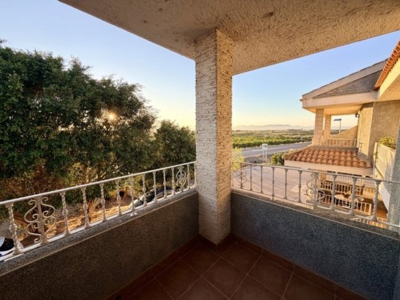 3 Bedroom 3 Bathroom Town House in Formentera del Segura - Caza De Casa