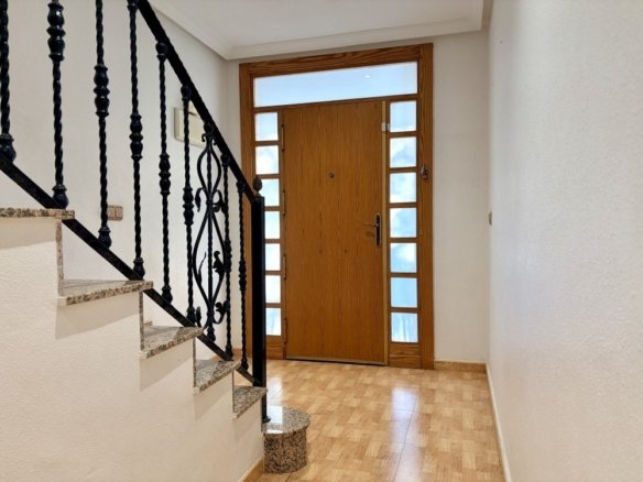 3 Bedroom 3 Bathroom Town House in Formentera del Segura - Caza De Casa