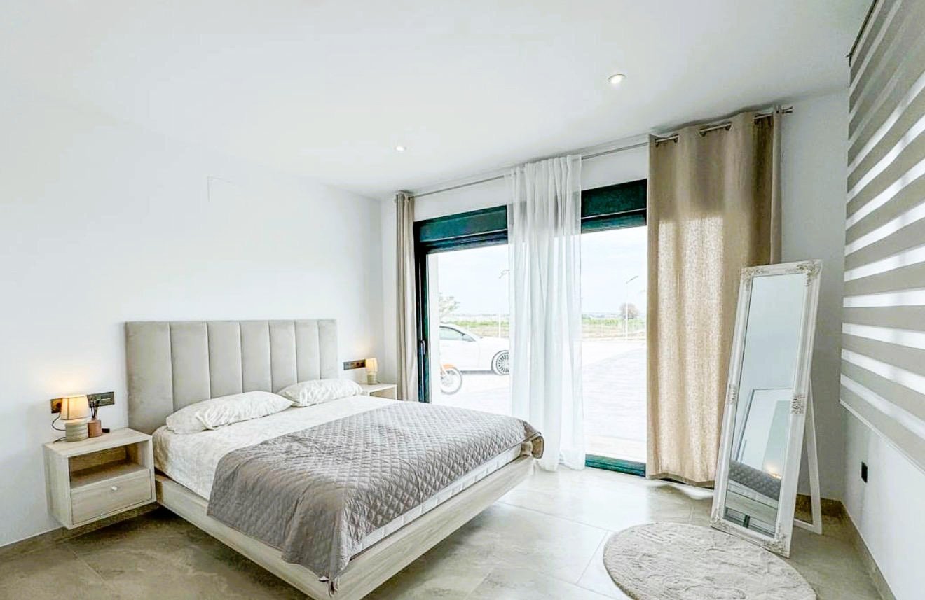 CSH198-66 4 Bedroom 4 Bathroom Country House in Ciudad Quesada - Caza De Casa