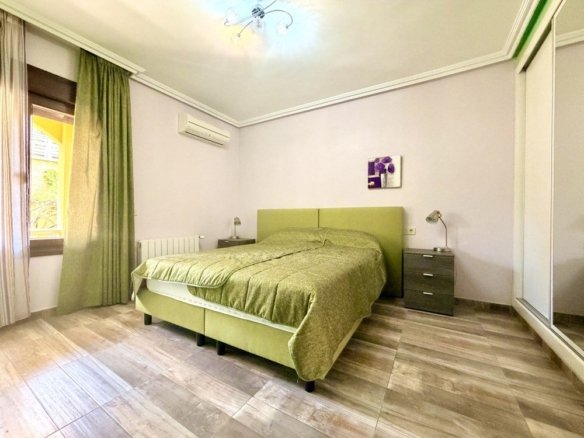3 Bedroom 2 Bathroom Villa in Orihuela Costa - Caza De Casa