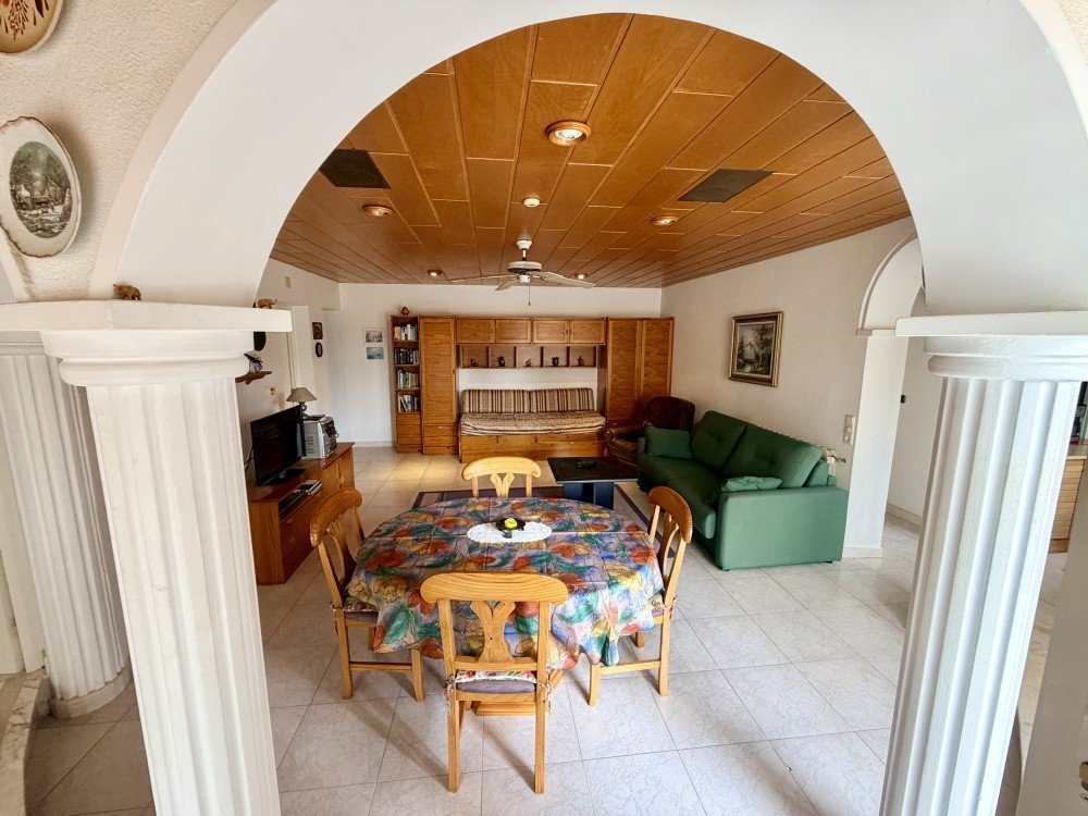 5 Bedroom 4 Bathroom Villa in Ciudad Quesada - Caza De Casa