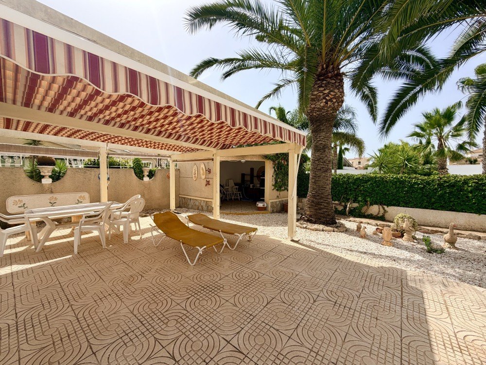 5 Bedroom 4 Bathroom Villa in Ciudad Quesada - Caza De Casa