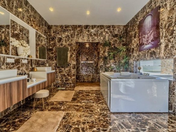 4 Bedroom 3 Bathroom Villa in Benijofar - Caza De Casa
