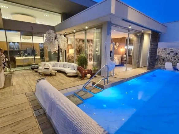 4 Bedroom 3 Bathroom Villa in Benijofar - Caza De Casa