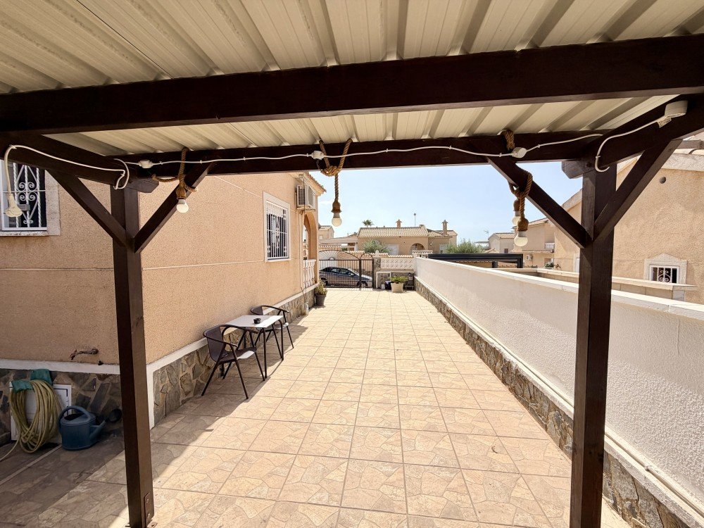 3 Bed 2 Bath Villa in Benijofar - Caza De Casa
