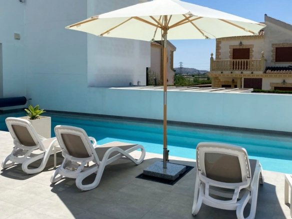 3 Bedroom 2 Bathroom Town House in San Fulgencio - Caza De Casa