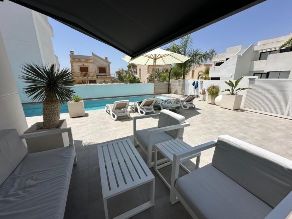3 Bedroom 2 Bathroom Town House in San Fulgencio - Caza De Casa