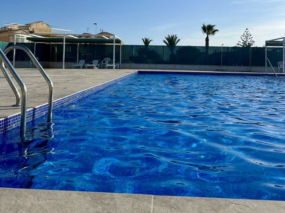 2 Bed 1 Bath Town House in Torrevieja - Caza De Casa