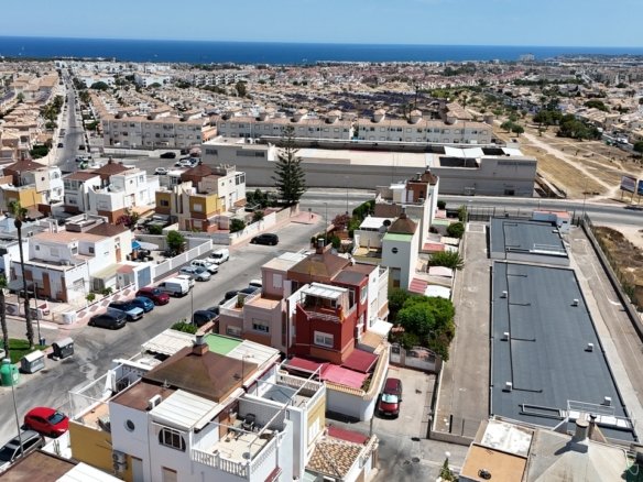 2 Bedroom 2 Bathroom Town House in Los Altos - Caza De Casa