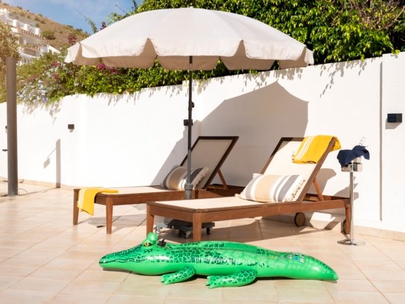 3 Bedroom 3 Bathroom Villa in La Capellania - Caza De Casa