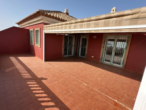 3 Bedroom 2 Bathroom Villa in El Carmoli - Caza De Casa