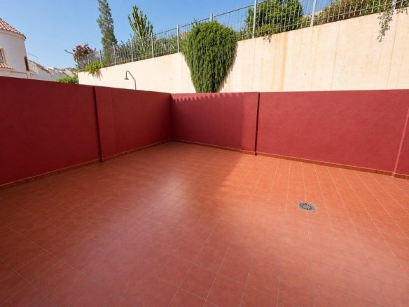 3 Bedroom 2 Bathroom Villa in El Carmoli - Caza De Casa