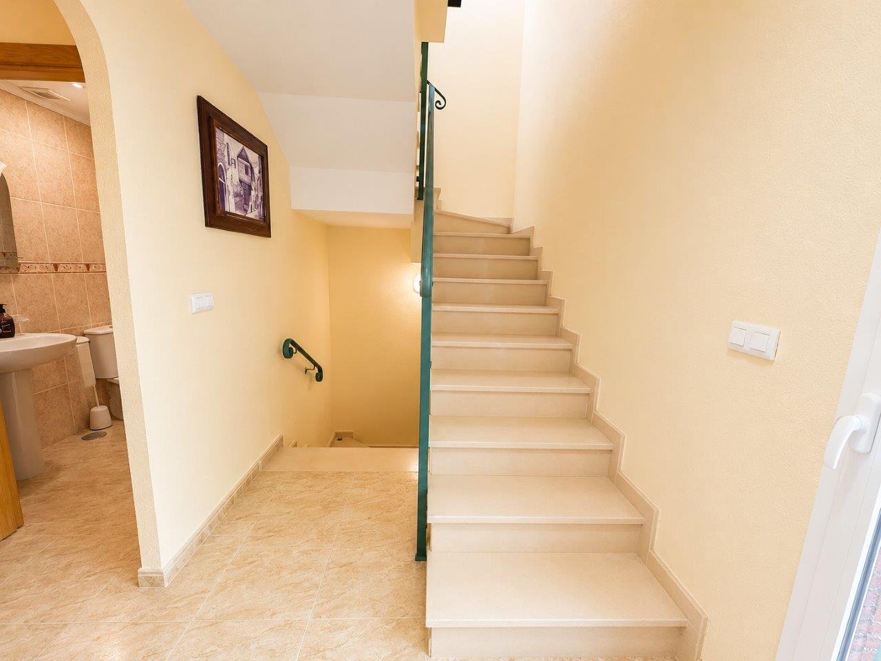 3 Bedroom 2 Bathroom Villa in El Carmoli - Caza De Casa