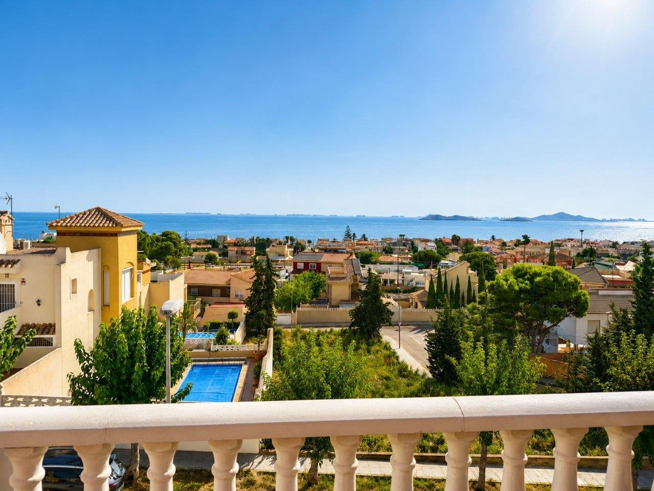 3 Bedroom 2 Bathroom Villa in El Carmoli - Caza De Casa