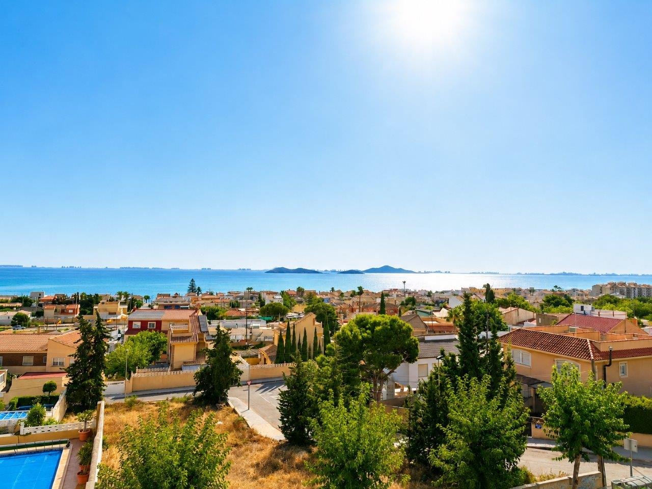 3 Bedroom 2 Bathroom Villa in El Carmoli - Caza De Casa