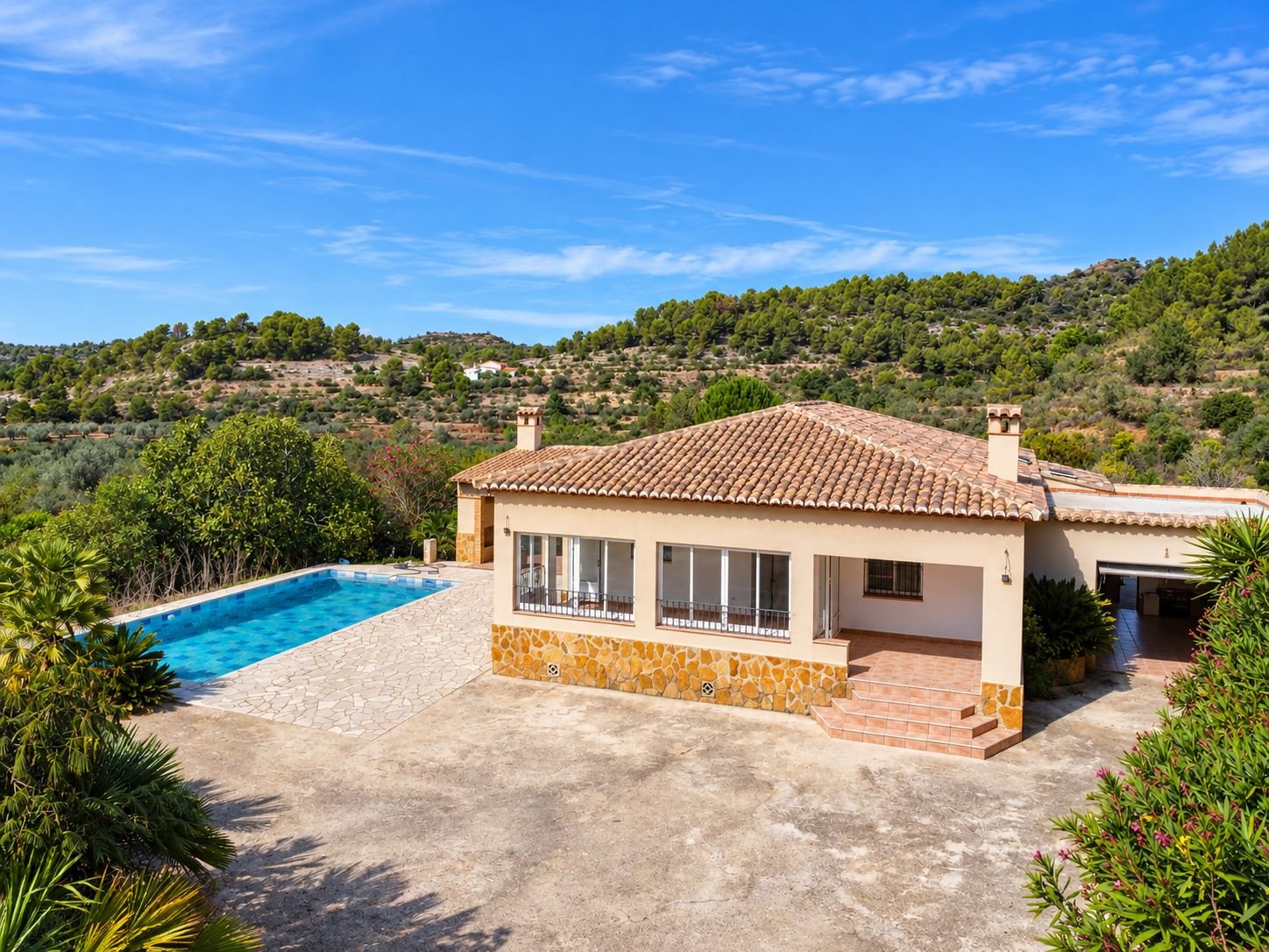 3 Bedroom 2 Bathroom villa in Cuatretonda - Caza De Casa